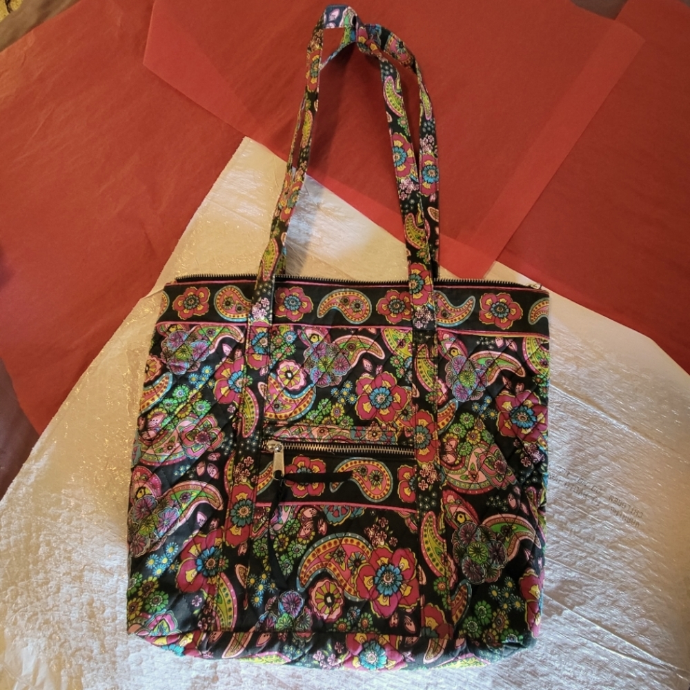 Stone Mountain Accessories Paisley Tote Bag